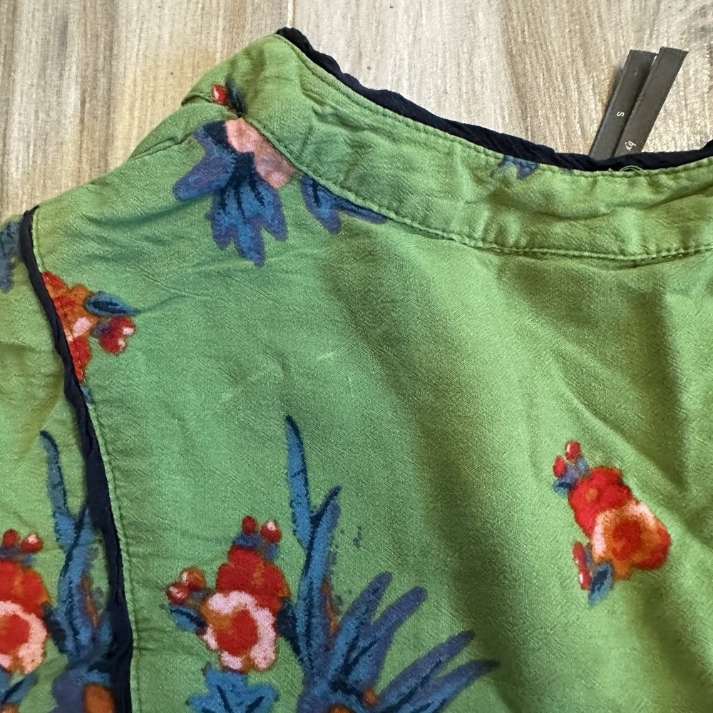 Anthropologie Green Floral Button-Down Top - Picture 11 of 12